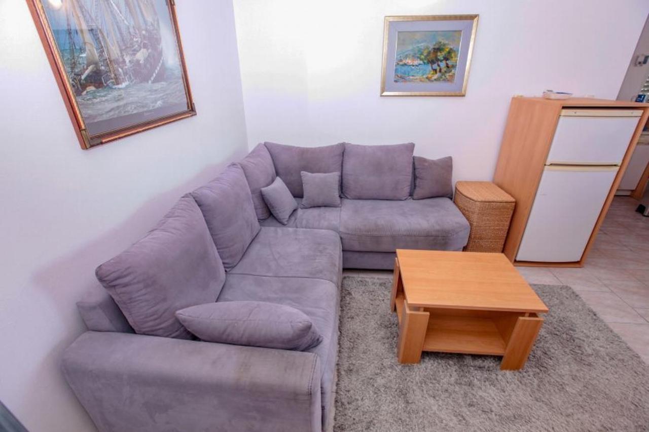 Apartamento Vila Pinet Brist Exterior foto