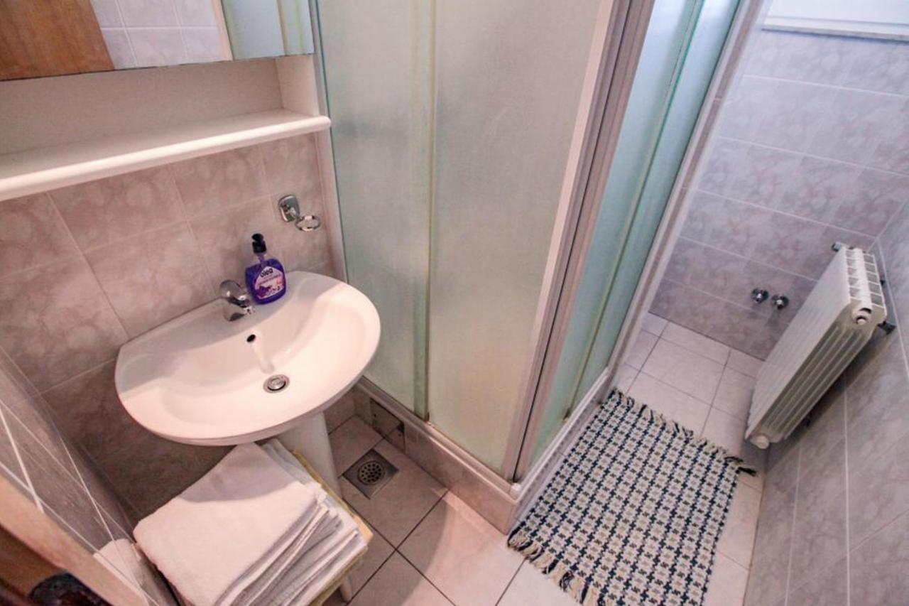Apartamento Vila Pinet Brist Exterior foto