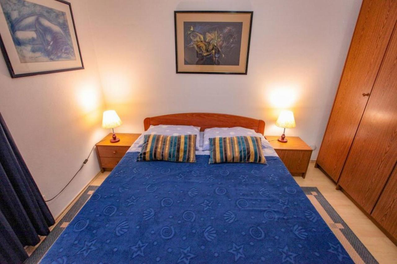 Apartamento Vila Pinet Brist Exterior foto