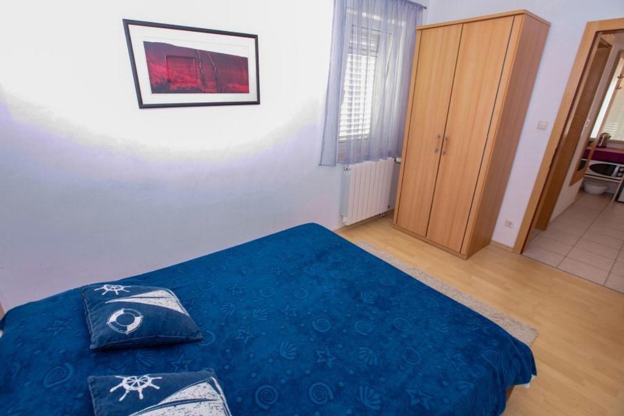 Apartamento Vila Pinet Brist Exterior foto